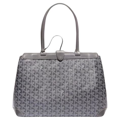 goyard bellechasse bullcalf|GOYARD Bullcalf Bellechasse Biaude PM Grey .